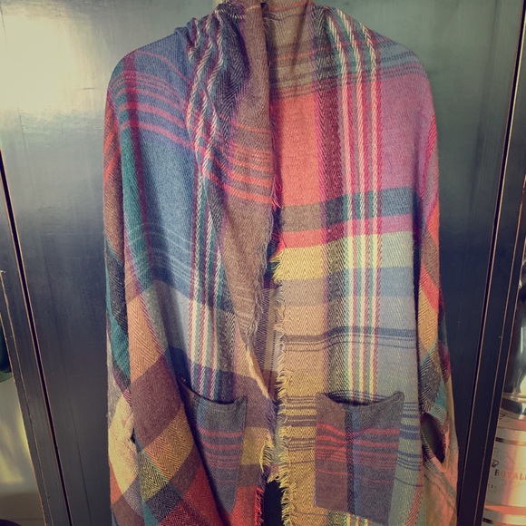 Multi colour wrap - Picture 1 of 2